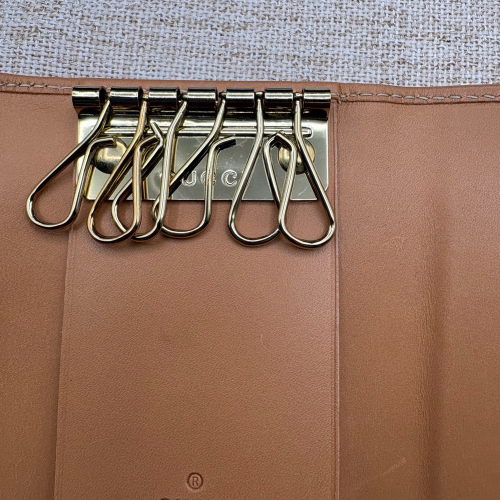 Gucci Tan Leather Key Holder - Picture 7 of 7